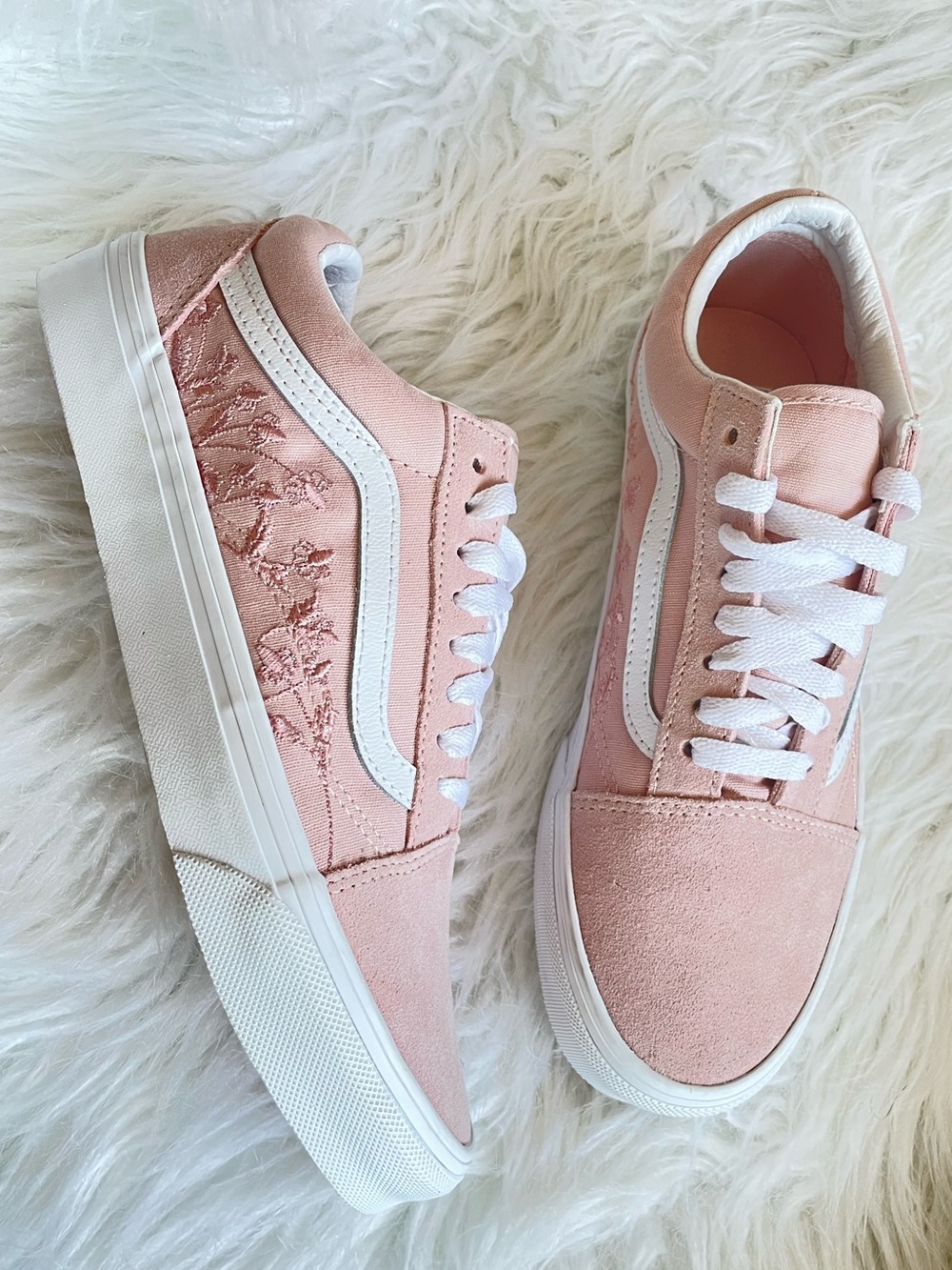 Embroidered Vans Sneakers size 8.5 womens